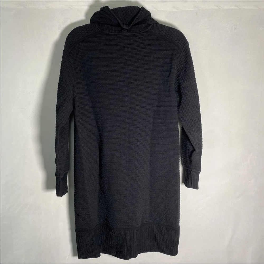 SOLD *RARE* Lululemon On Repeat Dress - Picture 3 of 6